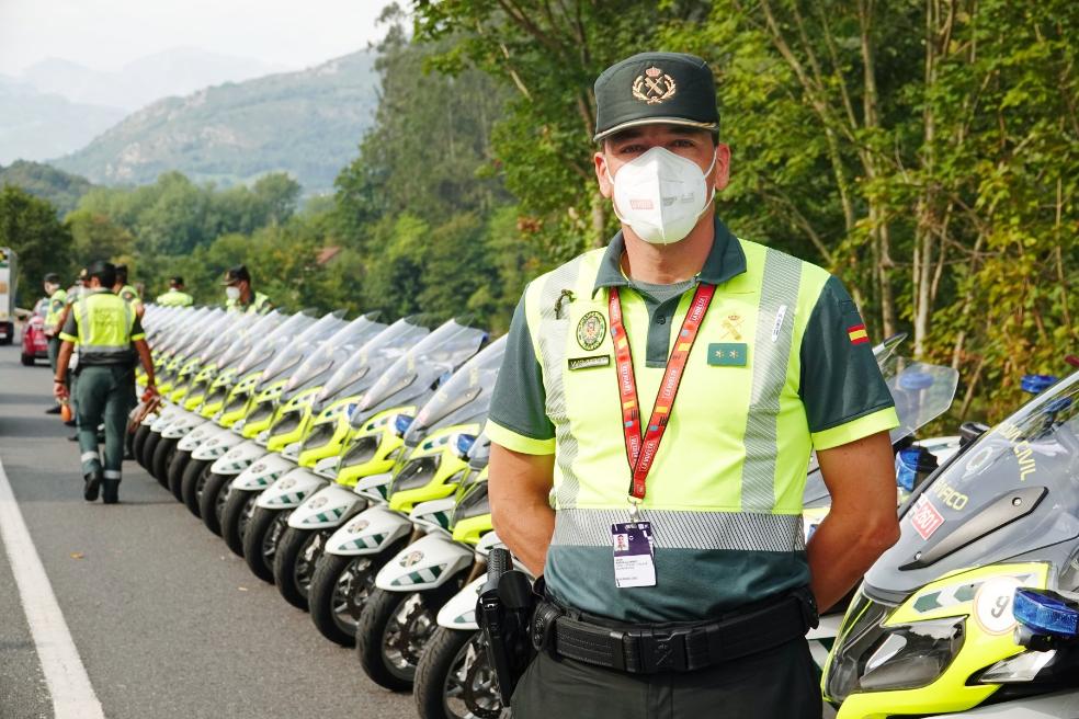 El teniente Javier Barja, minutos antes de iniciar la jornada.