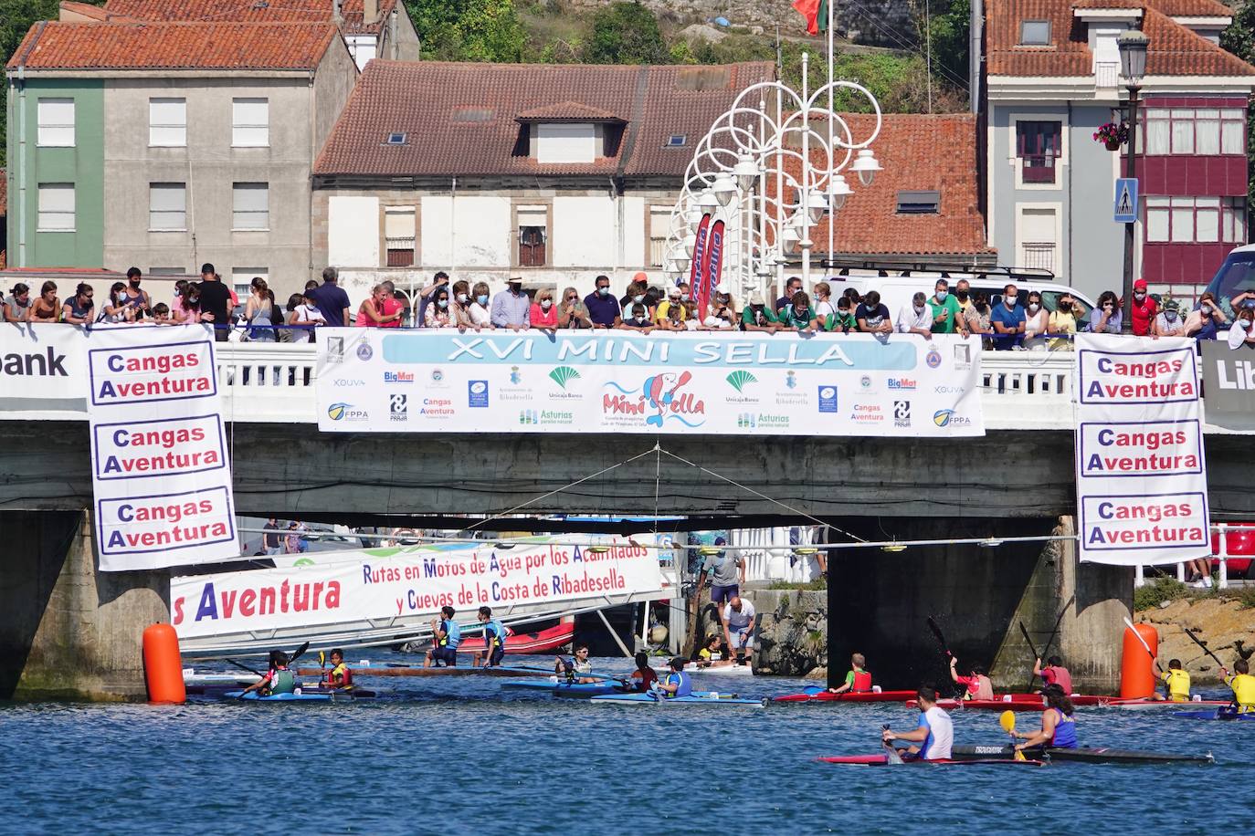 El Sella acoge este fin de semana dos pruebas deportivas. Este sábado se ha disputado el X Mini-Sella, la prueba abierta para las categorías que no pueden participar en el Descenso Internacional del Sella. Además, el domingo será turno para el XXII Descenso Adaptado del Sella con salida en Arriondas y descanso en Llordón