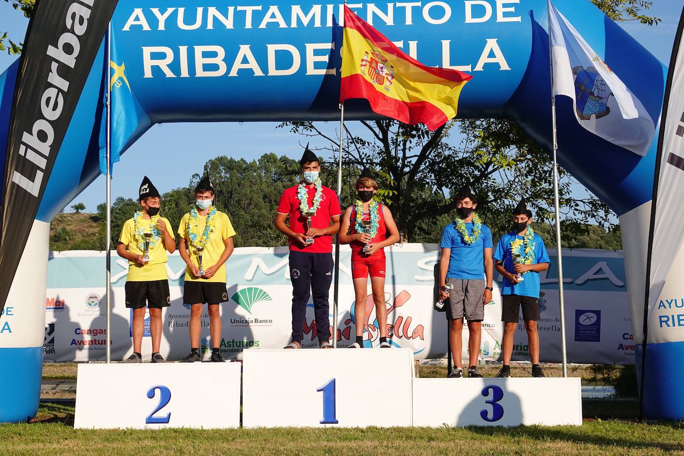 El Sella acoge este fin de semana dos pruebas deportivas. Este sábado se ha disputado el X Mini-Sella, la prueba abierta para las categorías que no pueden participar en el Descenso Internacional del Sella. Además, el domingo será turno para el XXII Descenso Adaptado del Sella con salida en Arriondas y descanso en Llordón