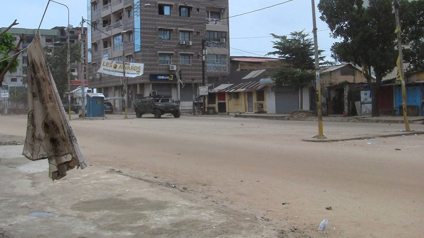 Militares golpistas aseguran haber capturado al presidente de Guinea, Aplha Condé, después de que a primera hora de este domingo escucharan fuertes disparos en el centro de la capital 