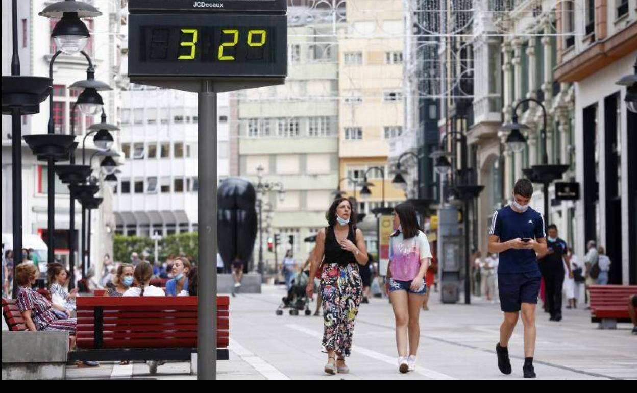 Los termómetros de Oviedo alcanzaron valores superiores a los 30 grados