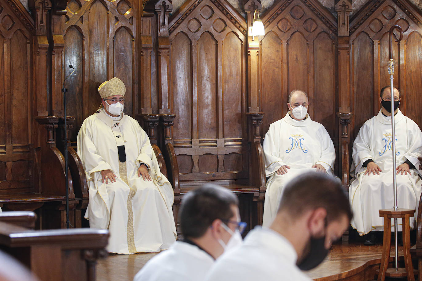 El acto religioso en Covadonga para celebrar el Día de Asturias es un evento ineludible para muchos asturianos que quieren honrar a la Santina. 