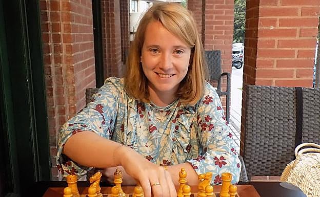 La maestra de la Federación Internacional de Ajedrez Lucía Fidalgo. 