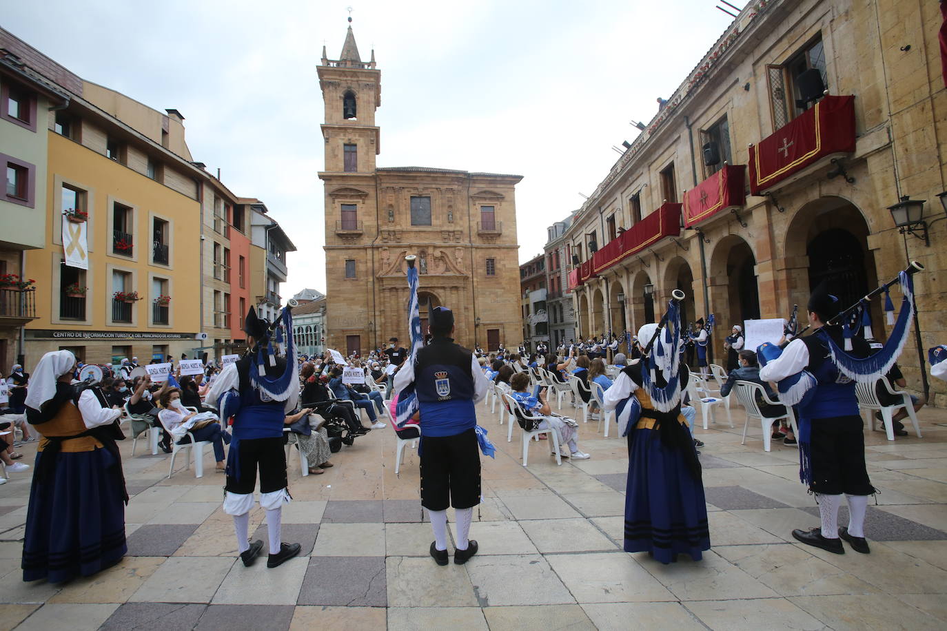 Fotos: Un pregón reivindicativo para inaugurar San Mateo