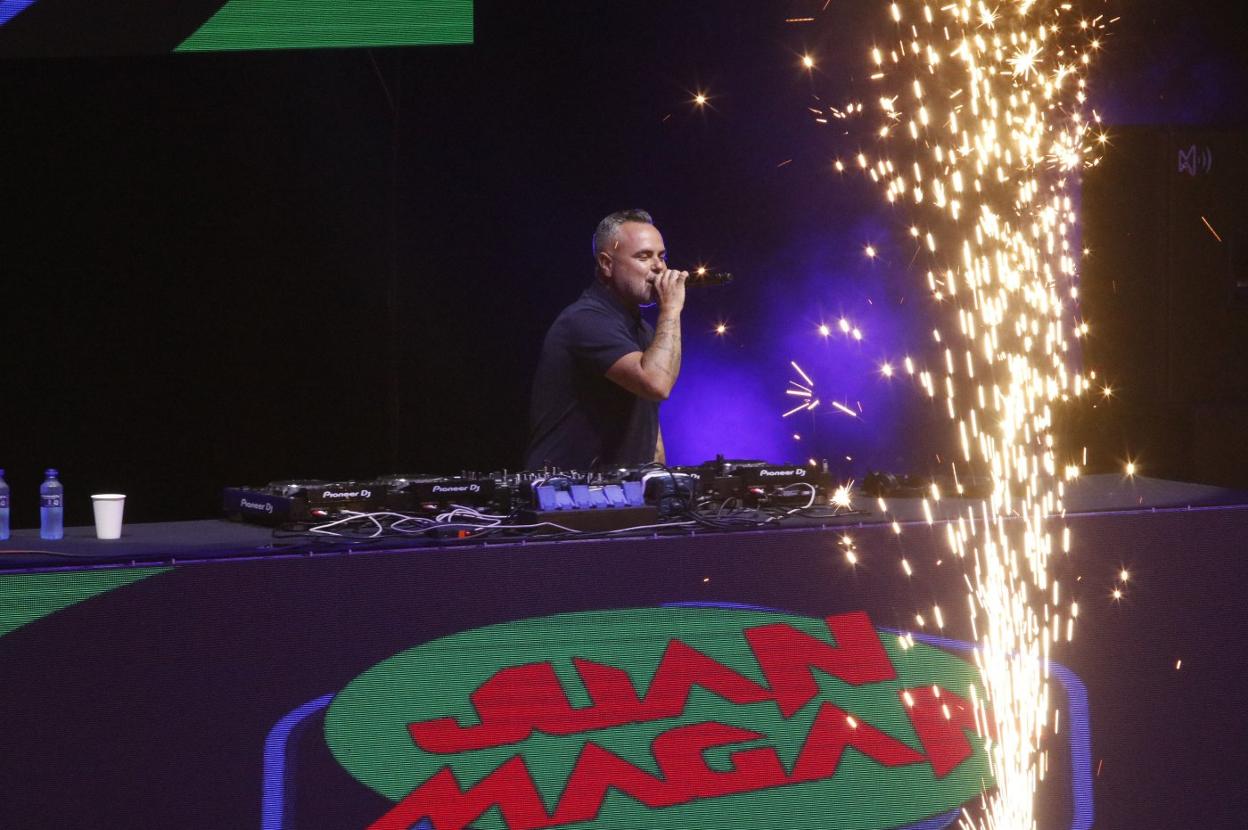 Juan Magán convirtió el escenario en un guiño al malagueño Starlite. 