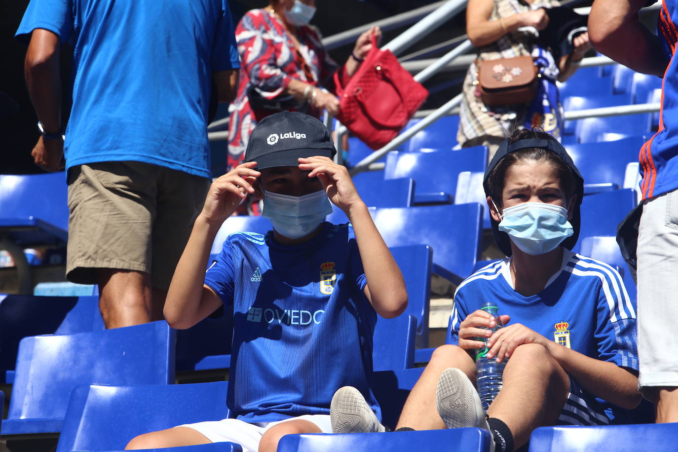 Fotos: ¿Estuviste en el Real Oviedo- Cartagena? ¡Búscate!