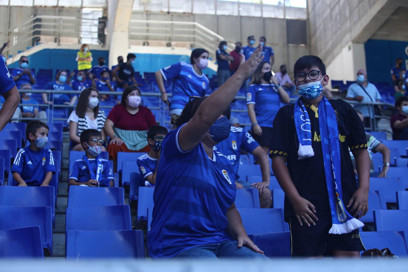 Fotos: ¿Estuviste en el Real Oviedo- Cartagena? ¡Búscate!