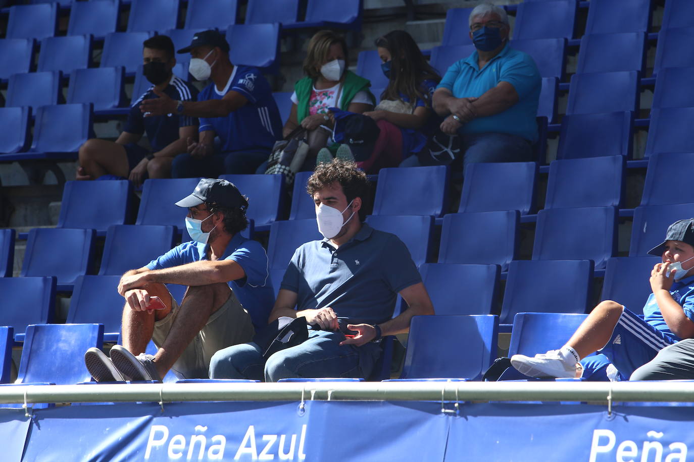 Fotos: ¿Estuviste en el Real Oviedo- Cartagena? ¡Búscate!