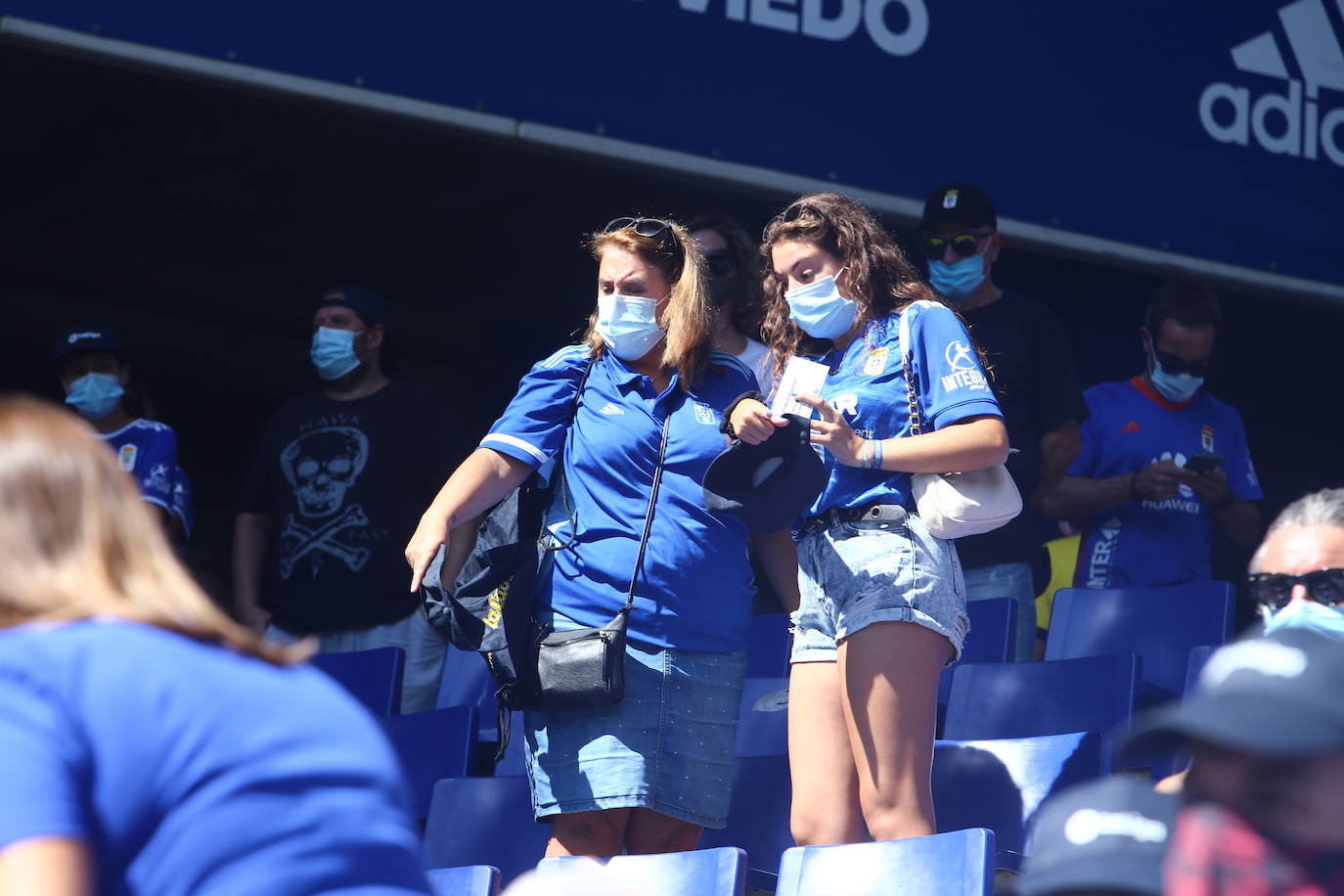 Fotos: ¿Estuviste en el Real Oviedo- Cartagena? ¡Búscate!