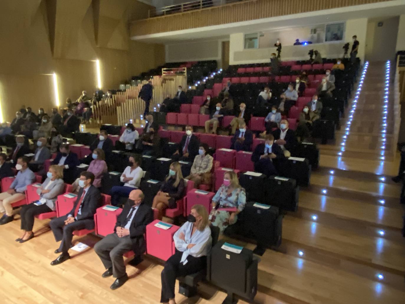 Los galardonados en los Premios Asturias Avanza han sido la Corporación Alimentaria Peñasanta (CAPSA), TSK y Grupo Baldajos. 