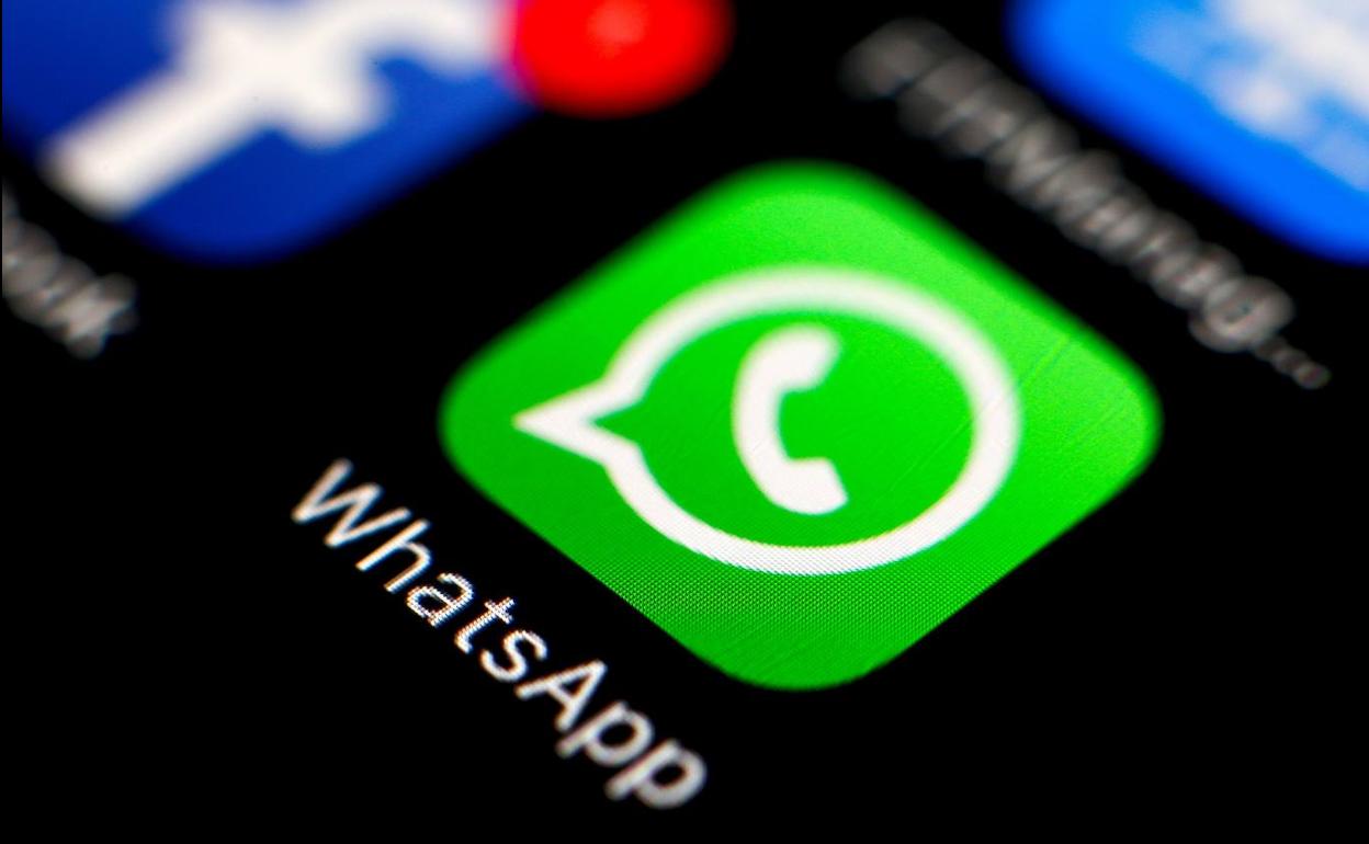 WhatsApp nos da la opción de seleccionar quién puede ver nuestro estado y quién no.