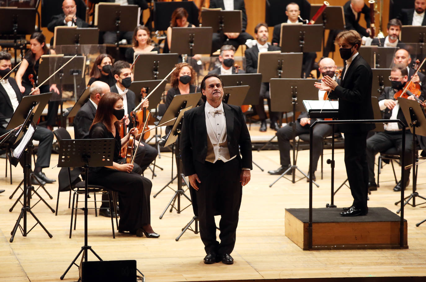 José Bros, Xabier Anduaga y Antonio Gandía, junto a Oviedo Filarmonía, ofrecen una gala centrada en la ópera italiana y la zarzuela