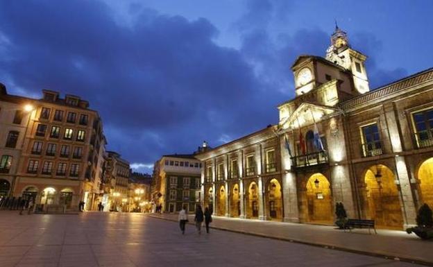 El Ayuntamiento de Avilés subvenciona hasta la mitad del alquiler a jóvenes que compartan piso