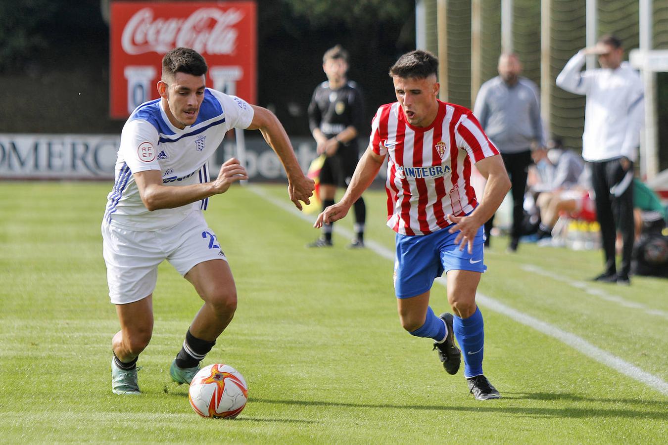 Fotos: Sporting B 3-2 Praviano, en imágenes