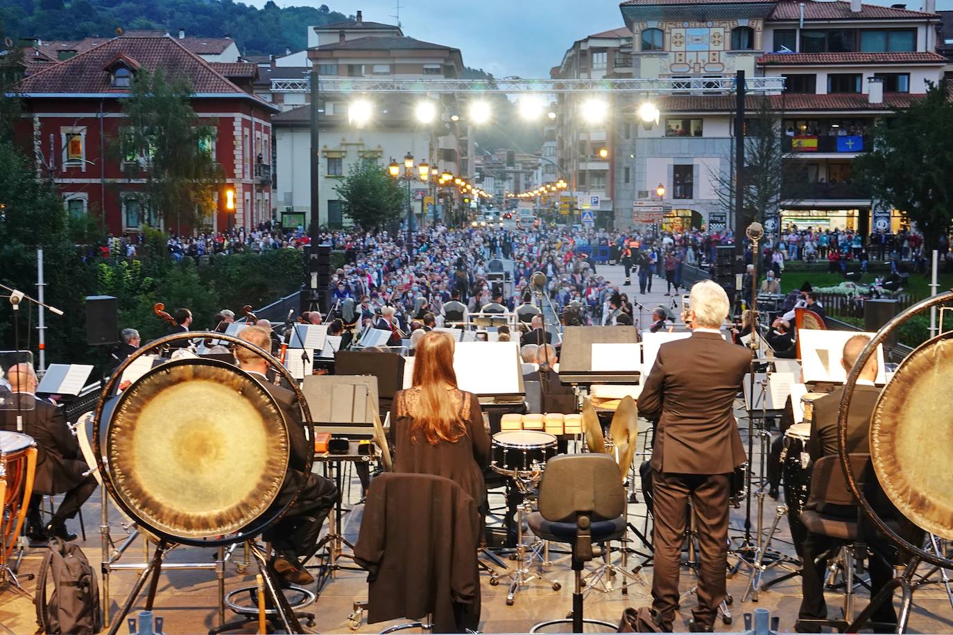 El Ayuntamiento de Cangas de Onís y la Consejería de Cultura decidieron poner así fin a un verano cargado de actividades culturales.