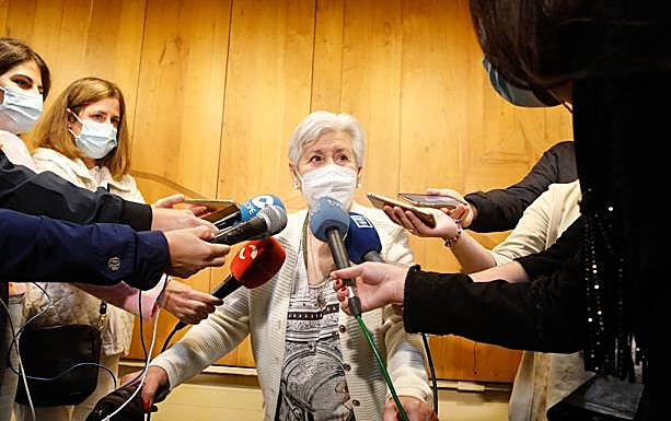 Benedicta Franco, primera en recibir la tercera dosis