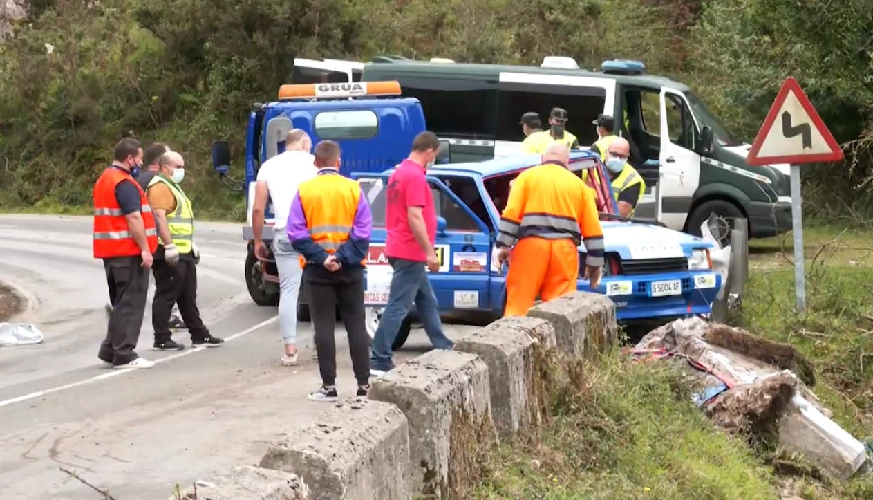 Los fallecidos son el piloto y el copiloto cántabros Jaime Gil y Diego Calvo. 