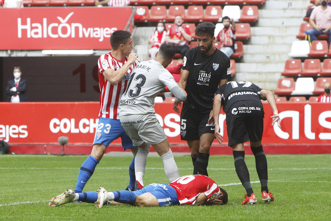 Fotos: Las mejores imágenes del Sporting - Málaga