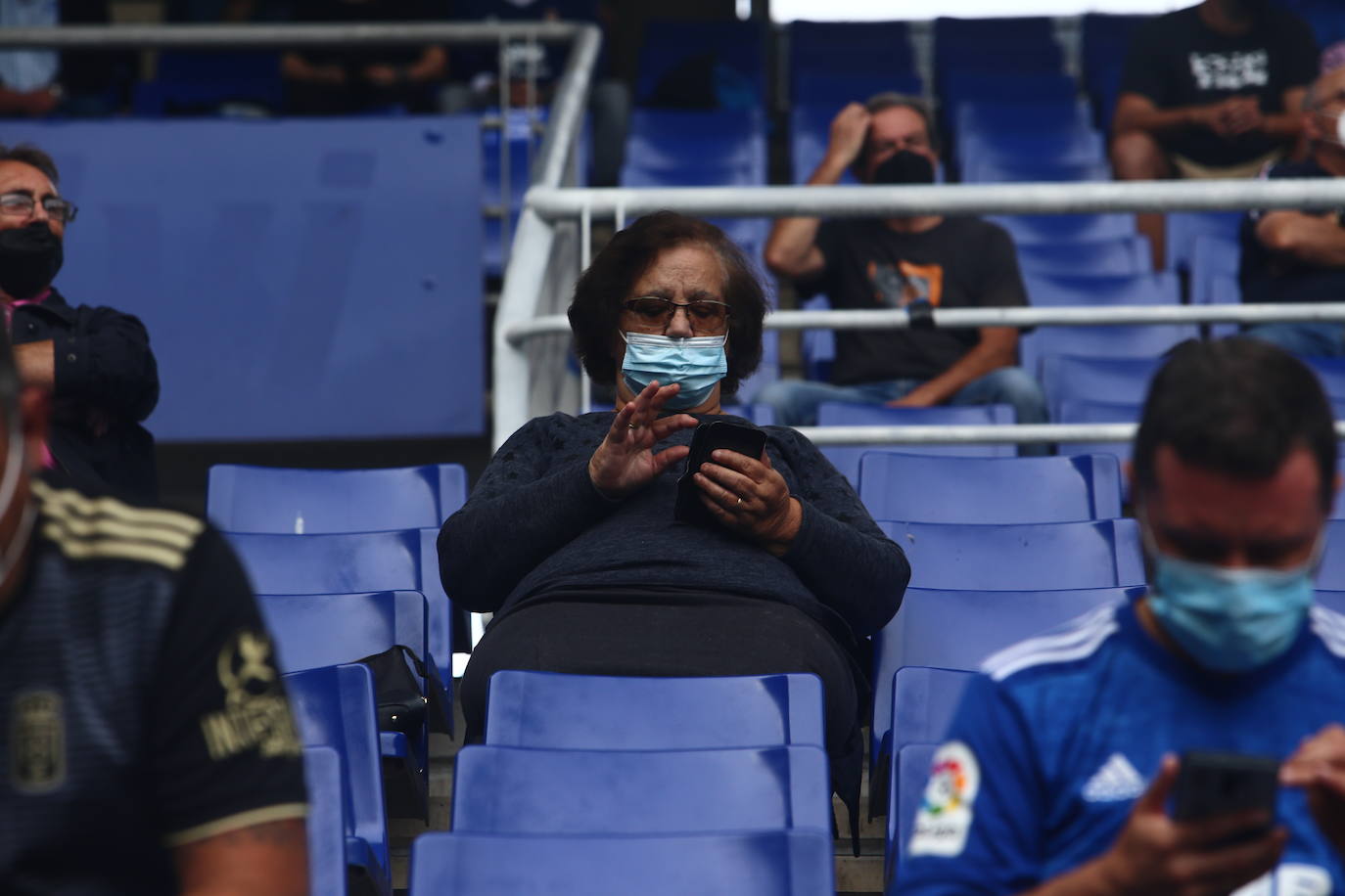 Fotos: ¿Estuviste en el Real Oviedo-Girona? ¡Búscate!