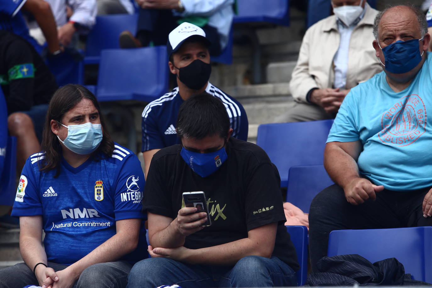 Fotos: ¿Estuviste en el Real Oviedo-Girona? ¡Búscate!