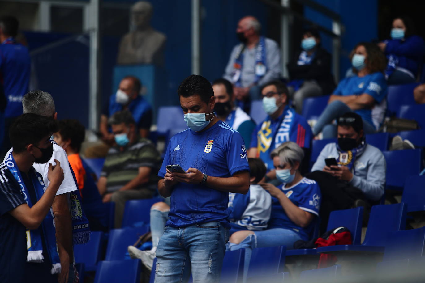 Fotos: ¿Estuviste en el Real Oviedo-Girona? ¡Búscate!