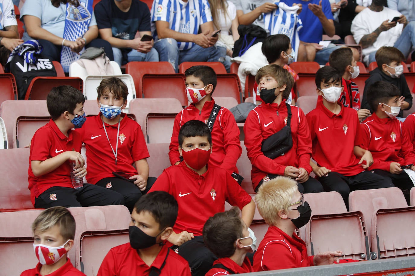 Fotos: ¿Estuviste en el Sporting-Málaga? ¡Búscate!