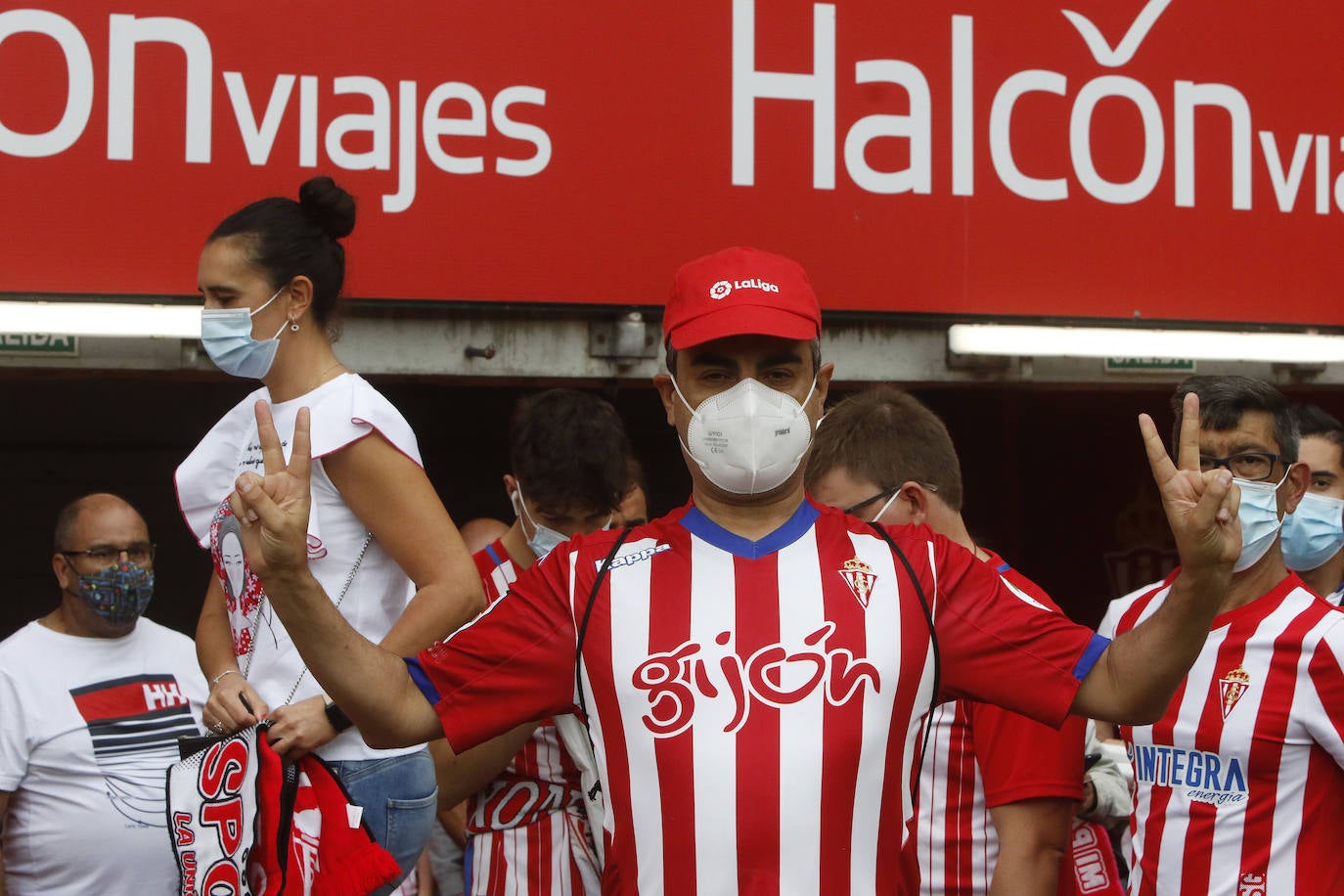 Fotos: ¿Estuviste en el Sporting-Málaga? ¡Búscate!