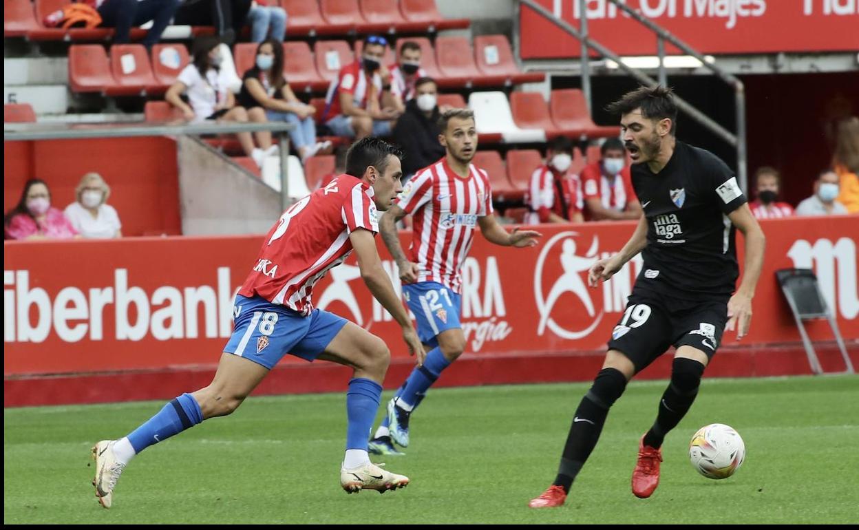 El Sporting se pone líder con dos goles ante el Málaga. 