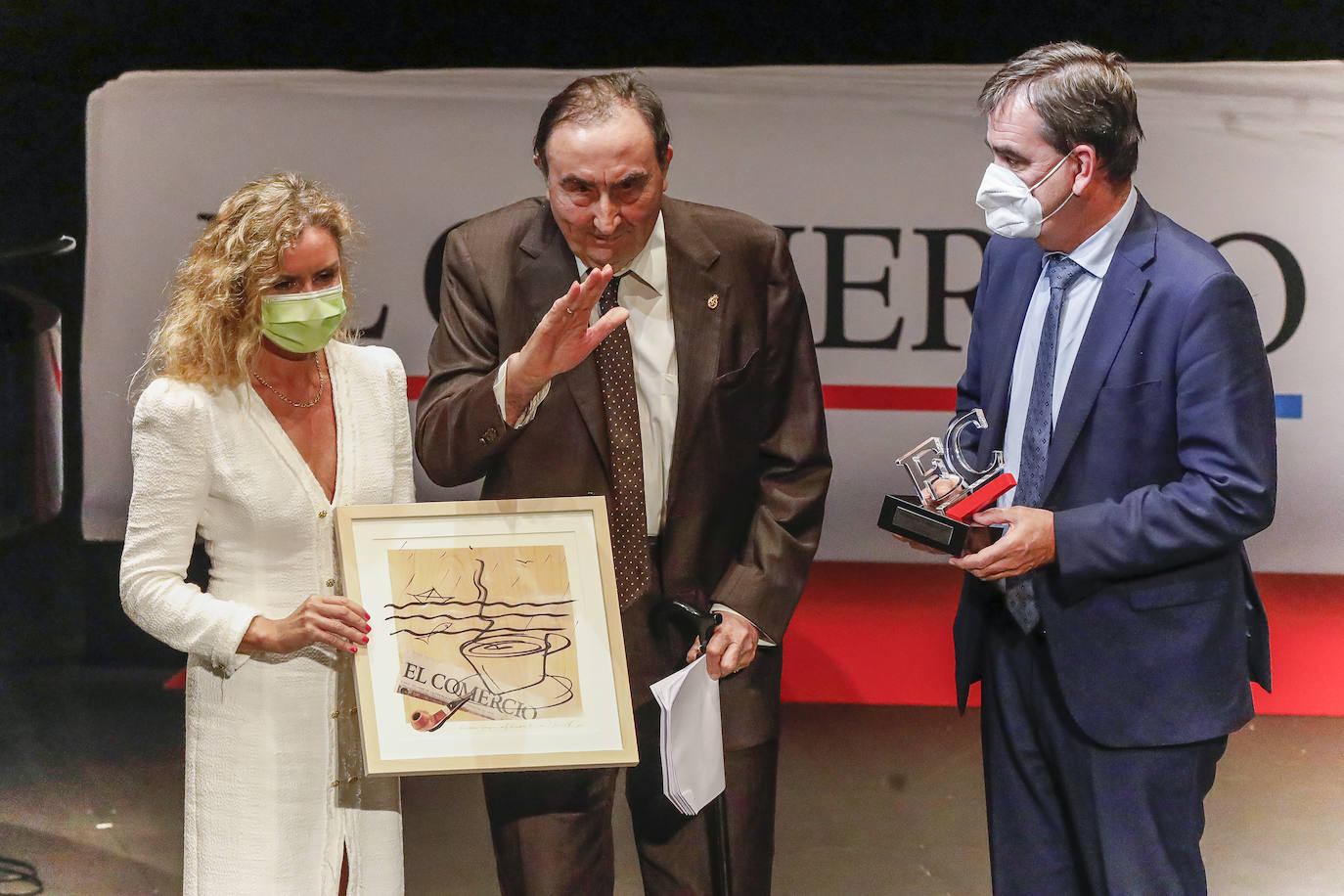 Los galardonados en la edición de este año son las Residencias de Mayores del Principado (Acción Social); Graciano García (Proyección de Asturias); María López (Deporte); Ópera de Oviedo (Cultura); Mario Fernández Fraga (Investigación y Ciencia) y Zitrón (Iniciativa Empresarial)