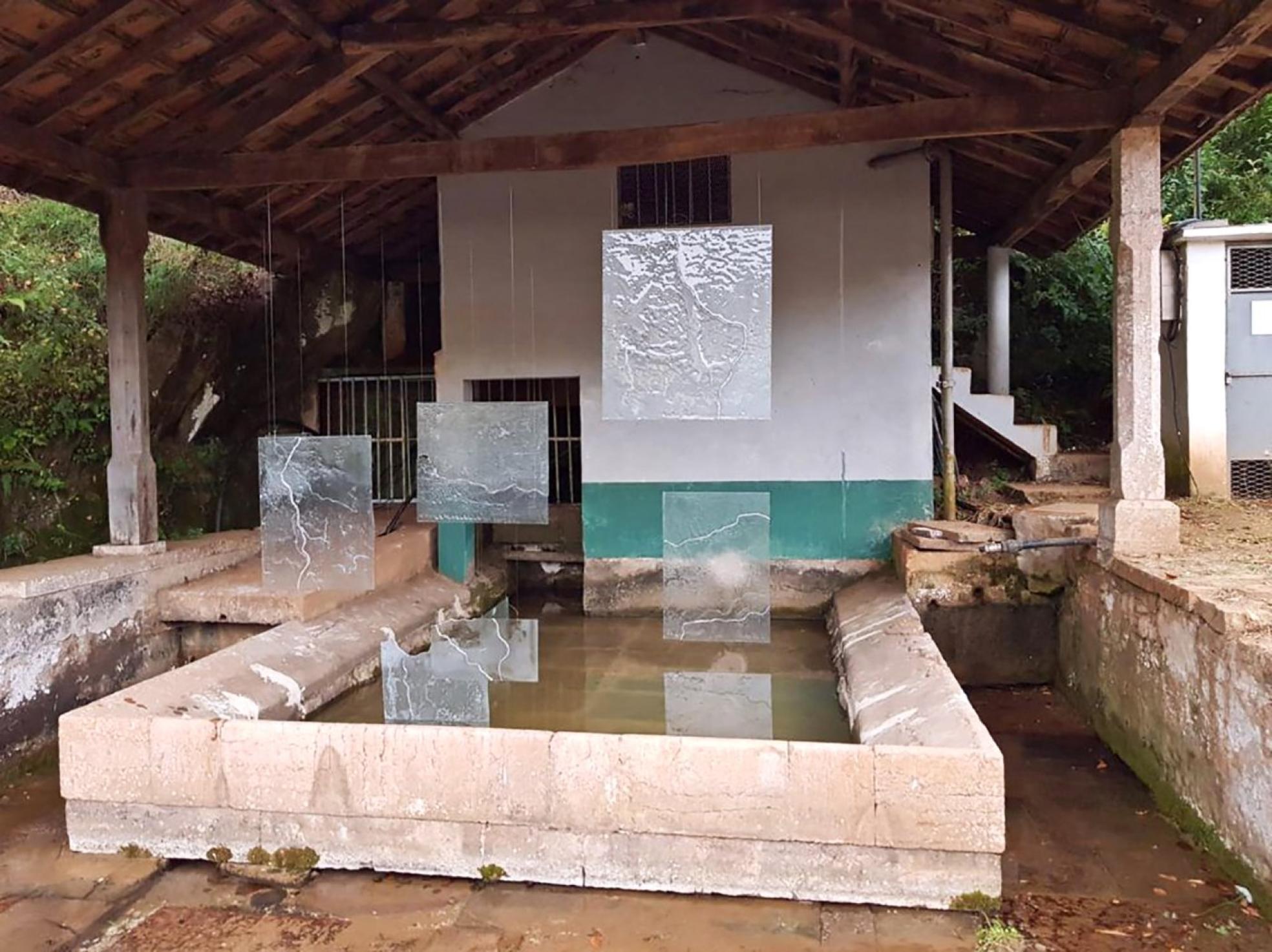 t Intervención de la artista Bettina Geisselmann en el lavadero de San Román.