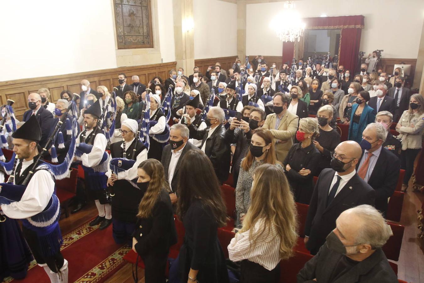 Los Premios Iberoamericanos Asicom-Universidad de Oviedo 2021 han destacado la labor informativa de Europa Press para difundir la actualidad de España y de Iberoamérica. También han sido reconocidos en esta edición el exjugador de balonmano, José Javier Hombrados; la escultora y escritora Ana Teresa Ortega; el productor y empresario José Velasco; el actor Inmanol Arias; y el sociólogo portugués Boaventura de Sousa.