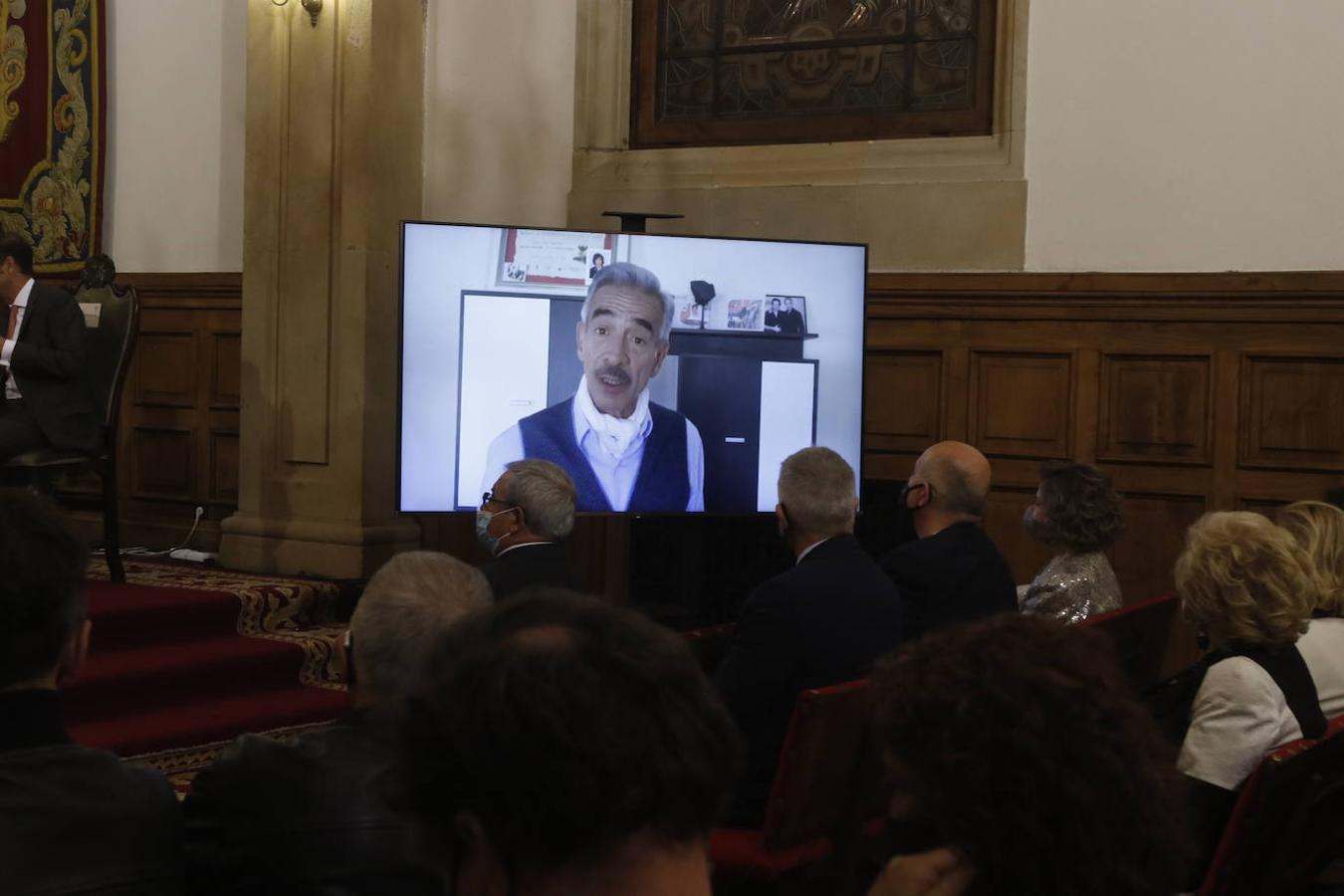 Los Premios Iberoamericanos Asicom-Universidad de Oviedo 2021 han destacado la labor informativa de Europa Press para difundir la actualidad de España y de Iberoamérica. También han sido reconocidos en esta edición el exjugador de balonmano, José Javier Hombrados; la escultora y escritora Ana Teresa Ortega; el productor y empresario José Velasco; el actor Inmanol Arias; y el sociólogo portugués Boaventura de Sousa.