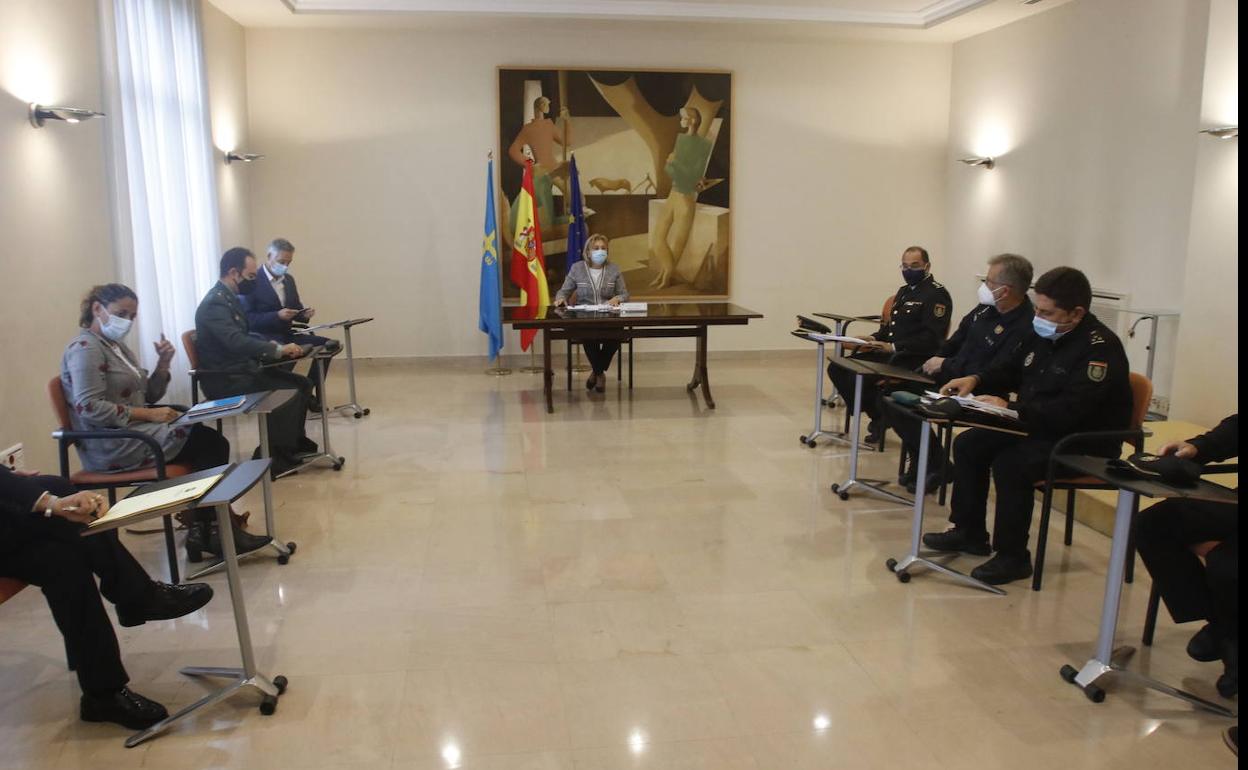 Reunión de esta mañana en Delegación del Gobierno para coordinar la seguridad del derbi