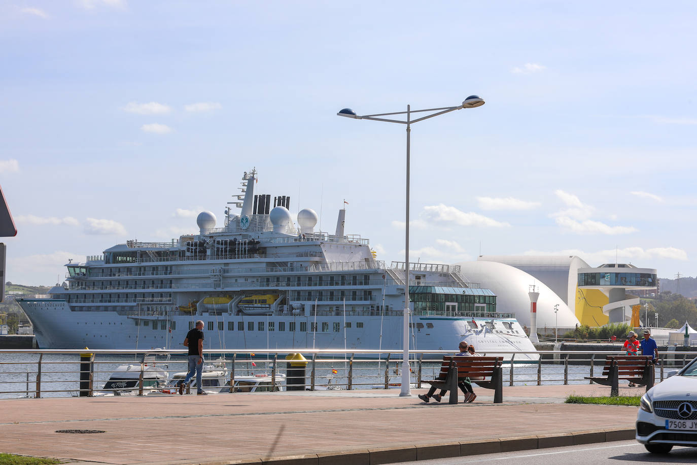 Fotos: Un crucero de lujo atraca en Avilés