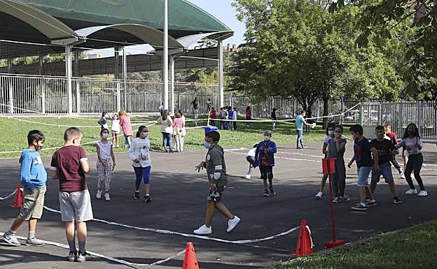 Vuelven los recreos compartidos y sin mascarilla si hay distancia de seguridad