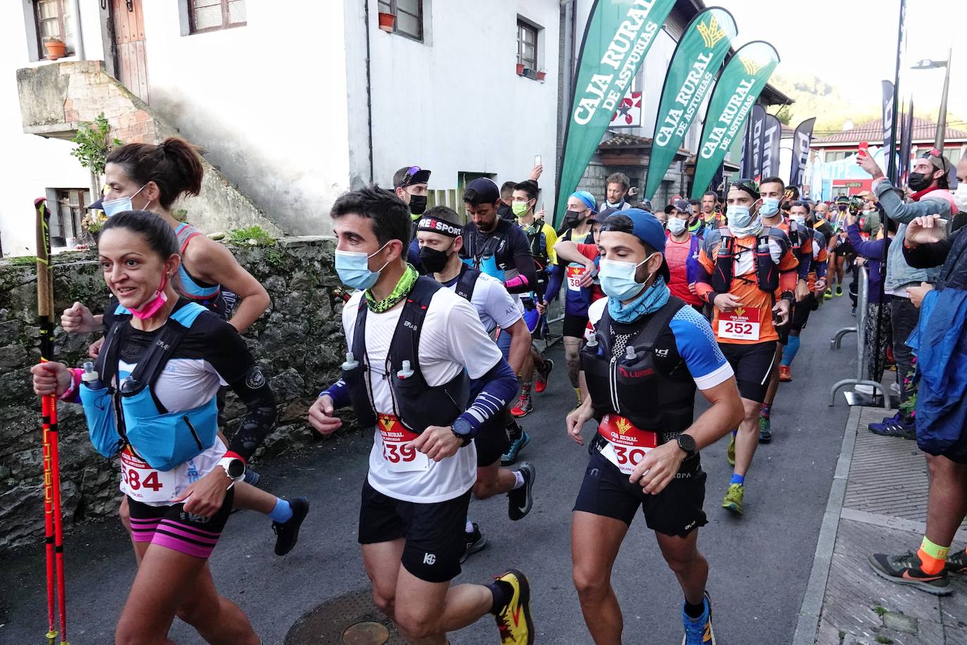 Mil trescientos corredores toman parte en las cuatro carreras