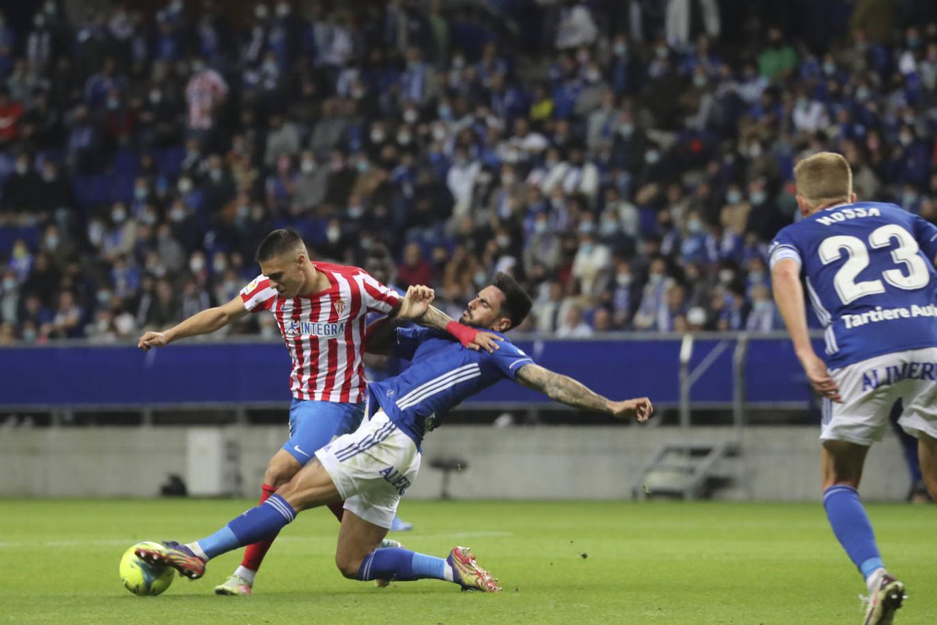 Oviedo y Sporting firman un empate con los goles de Lucas y Djuka. 