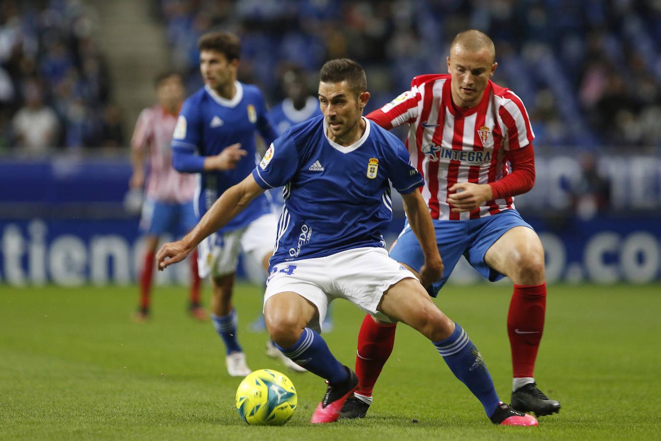 Oviedo y Sporting firman un empate con los goles de Lucas y Djuka. 