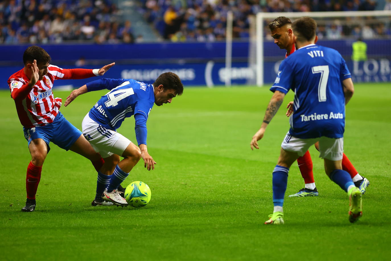 Oviedo y Sporting firman un empate con los goles de Lucas y Djuka. 