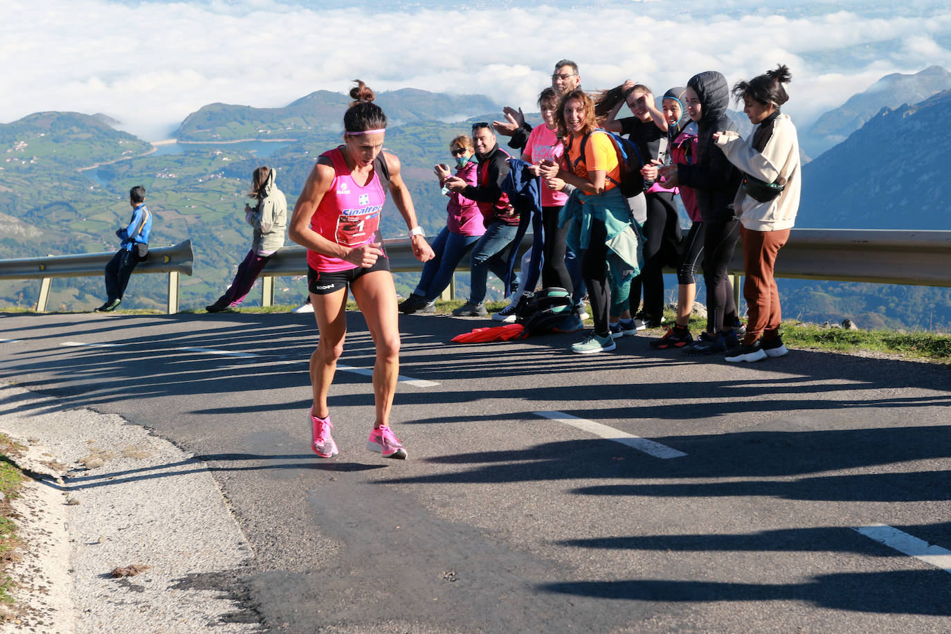 La pruebas era esperada con gran interés y así lo muestra la alta participación a la Subida a L'Angliru, que superó los 300 corredores y fue mayor que la última edición disputada en 2019. Luis Melero y Merche Palacios se adjudicaron la victoria 