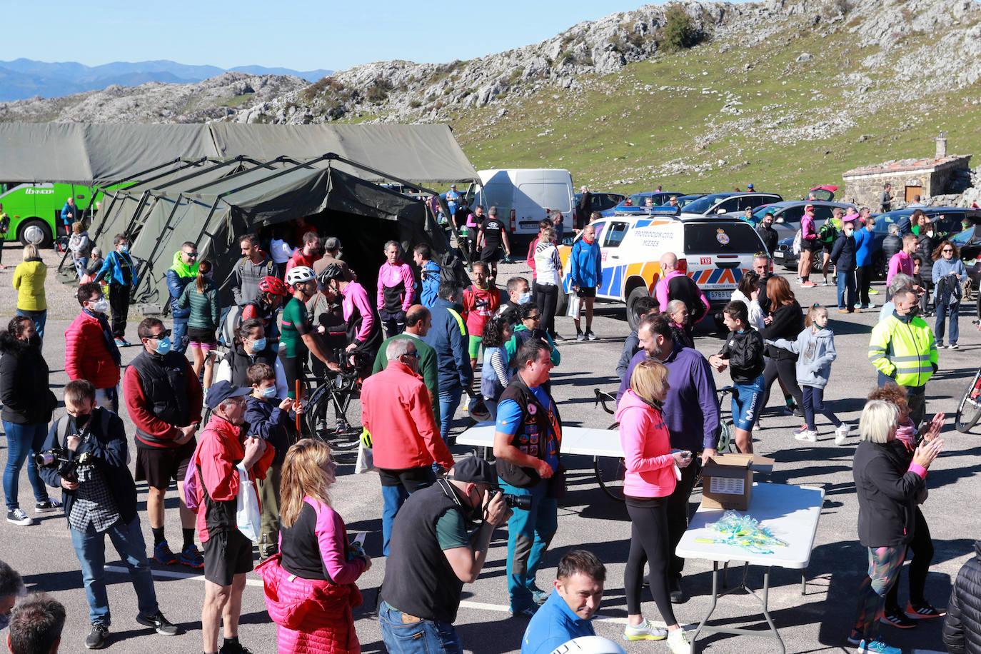 La pruebas era esperada con gran interés y así lo muestra la alta participación a la Subida a L'Angliru, que superó los 300 corredores y fue mayor que la última edición disputada en 2019. Luis Melero y Merche Palacios se adjudicaron la victoria 