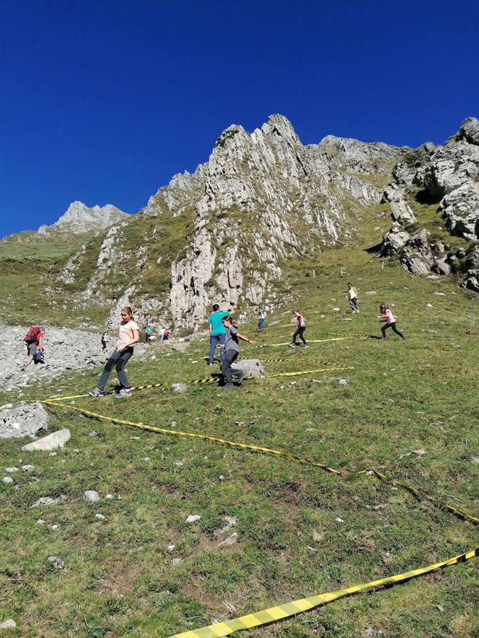 Fotos: Así preparan los niños del club SCEM de Pajares la temporada de esquí