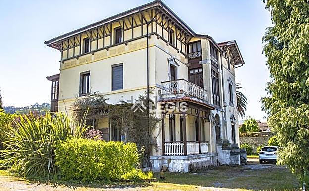 Palacio en venta en avenida de Prahua, Candamo 