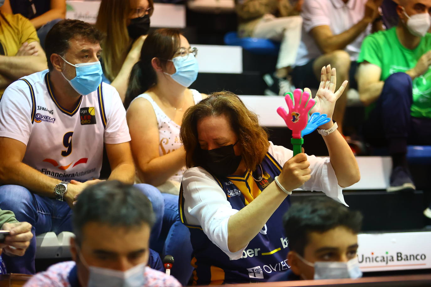 Fotos: ¿Estuviste en el Unicaja Oviedo - Juaristi? ¡Búscate!