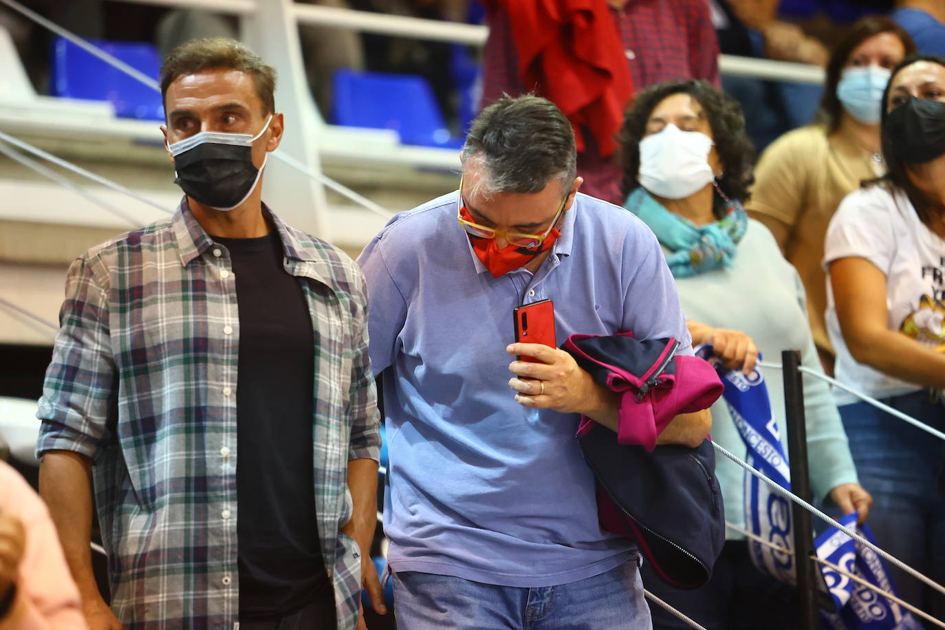 Fotos: ¿Estuviste en el Unicaja Oviedo - Juaristi? ¡Búscate!