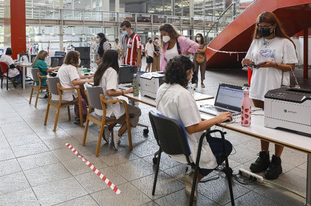 El Eurobarómetro sitúa a Asturias a la cabeza en la gestión de la vacunación 