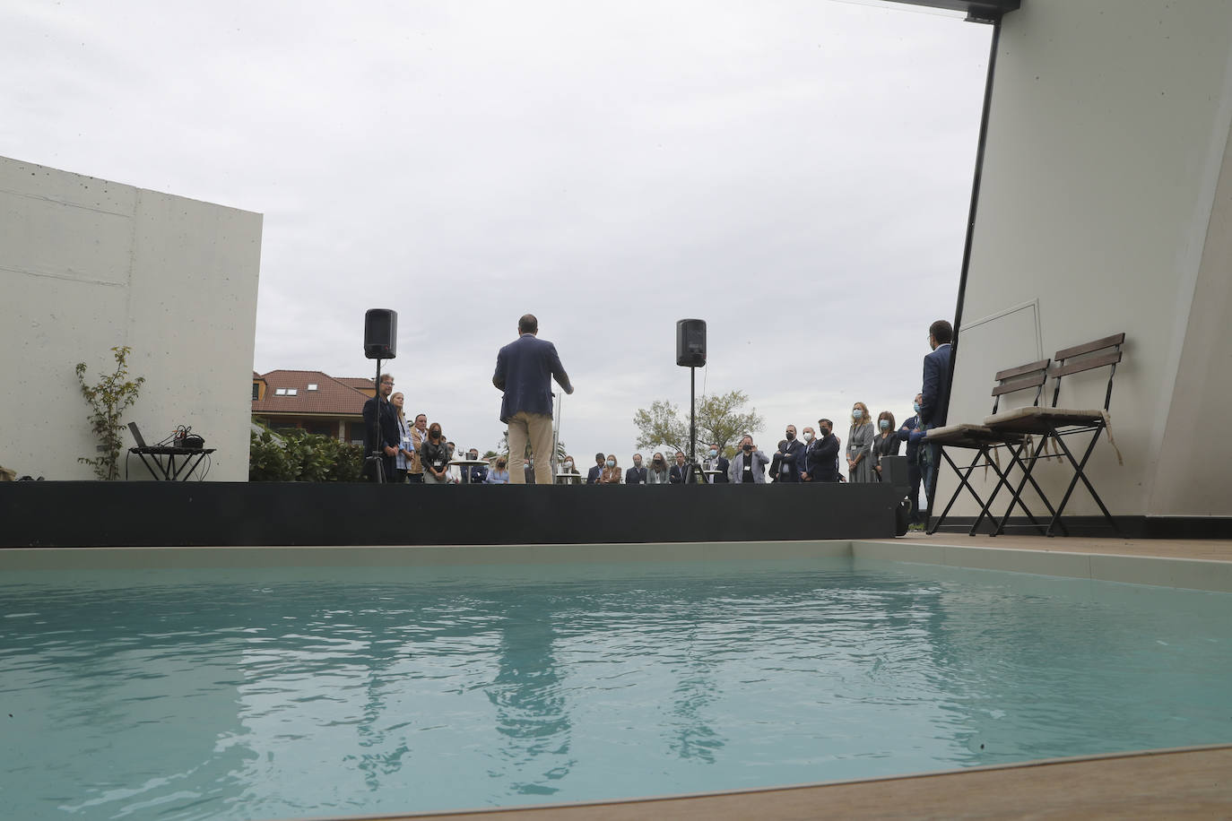 Sunthalpy ha celebrado su primer anivesario de desconexión. Una vivienda en Oviedo totalmente desconectada en el último año, tanto de la red eléctrica como de cualquier otra fuente de energía de origen fósil. 100% solar. Con cero costes. Un hito a nivel mundial