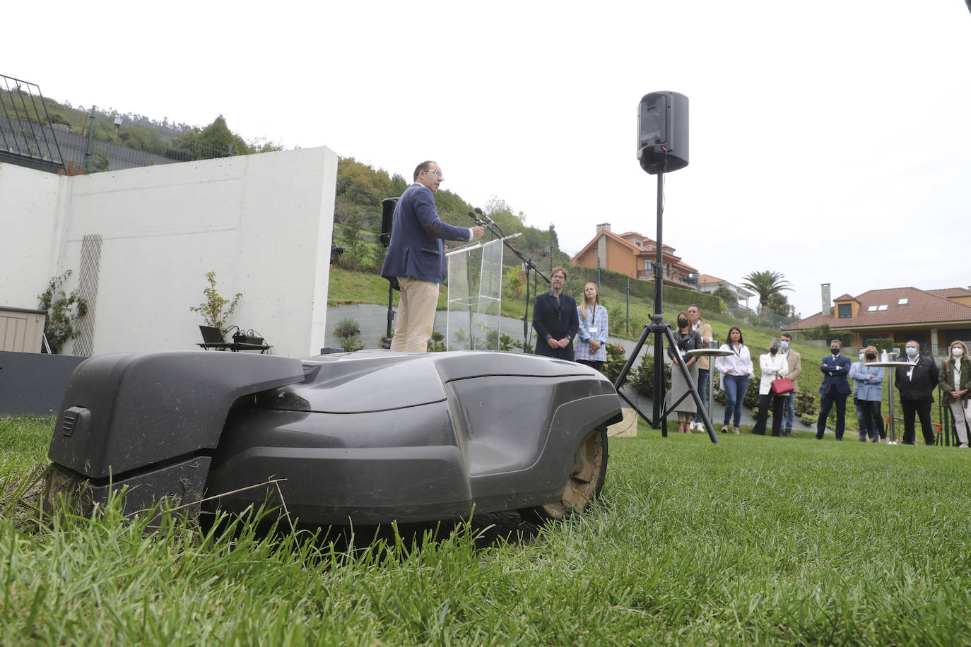 Sunthalpy ha celebrado su primer anivesario de desconexión. Una vivienda en Oviedo totalmente desconectada en el último año, tanto de la red eléctrica como de cualquier otra fuente de energía de origen fósil. 100% solar. Con cero costes. Un hito a nivel mundial