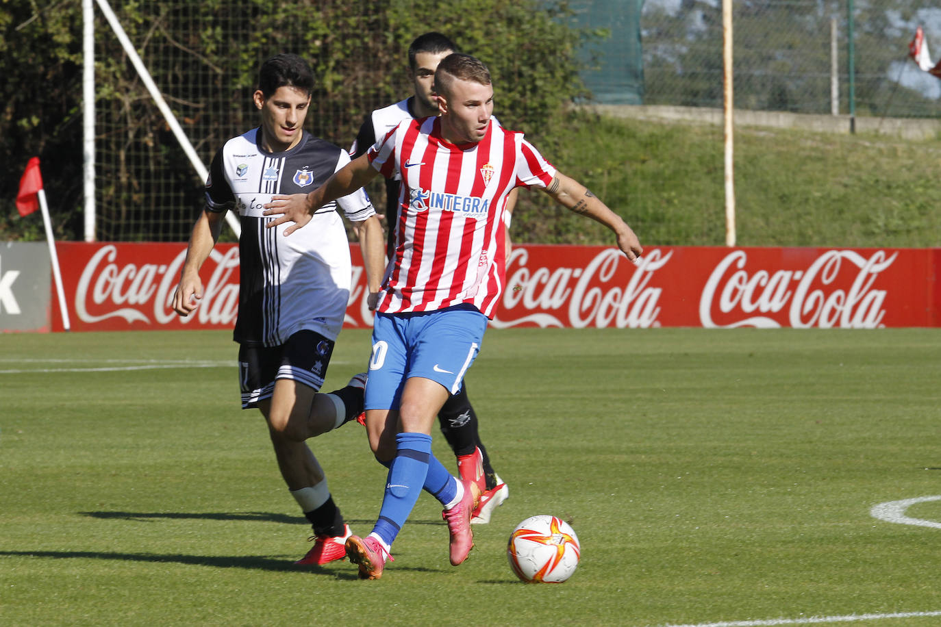 Fotos: Sporting B 5 - 0 Tuilla, en imágenes