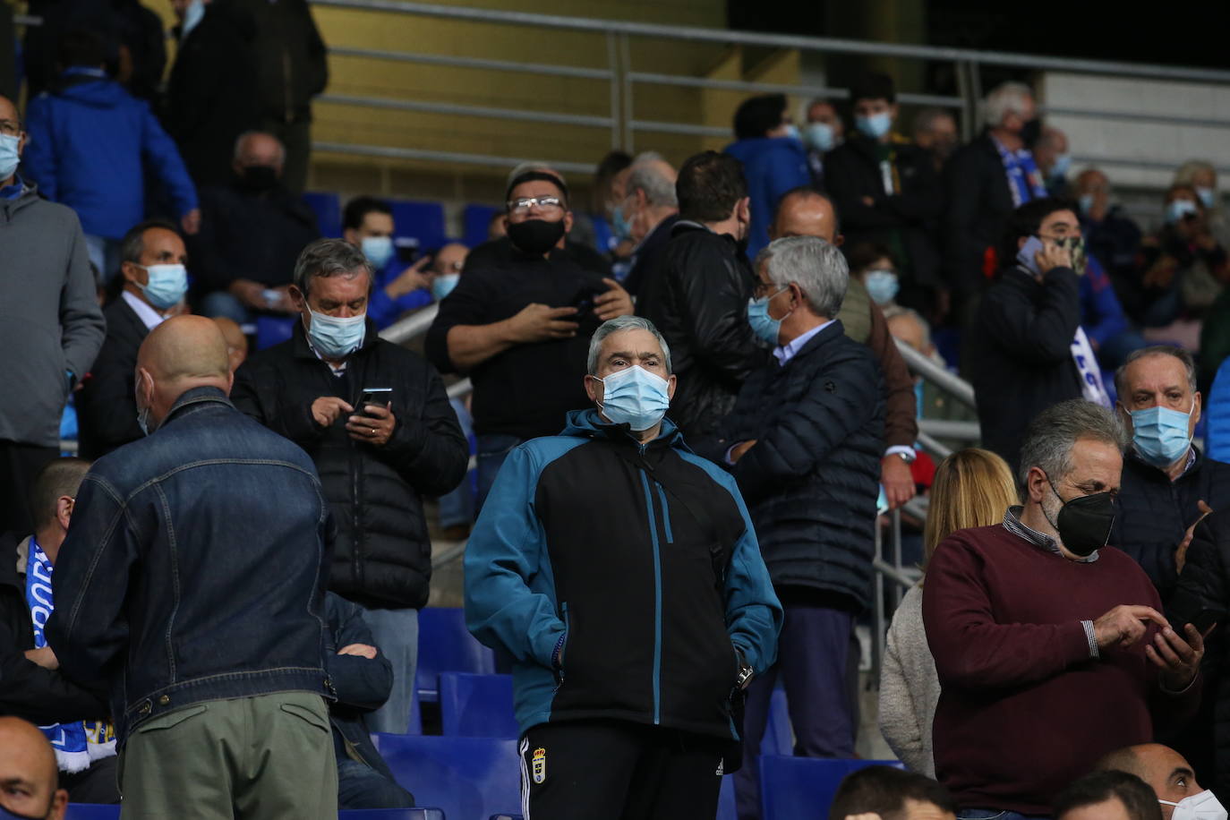 Fotos: ¿Estuviste en el Real Oviedo - Burgos? ¡Búscate!